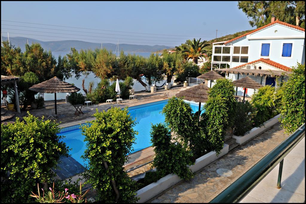 Posidonio Hotel Klima  部屋 写真