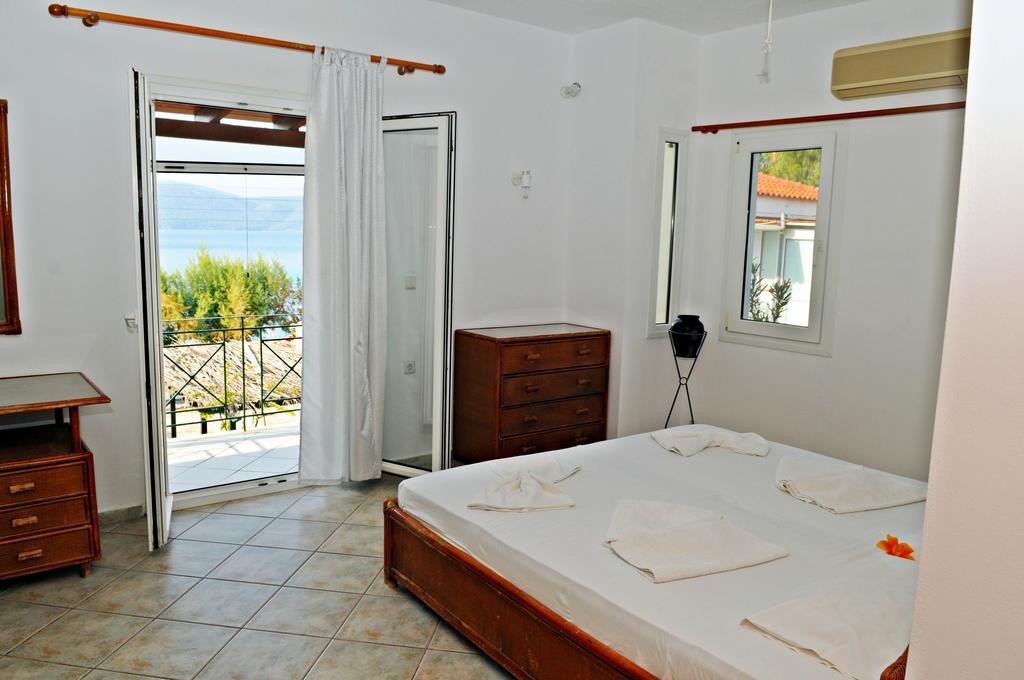 Posidonio Hotel Klima  部屋 写真