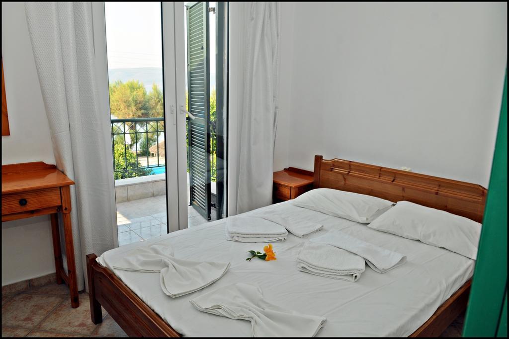 Posidonio Hotel Klima  部屋 写真